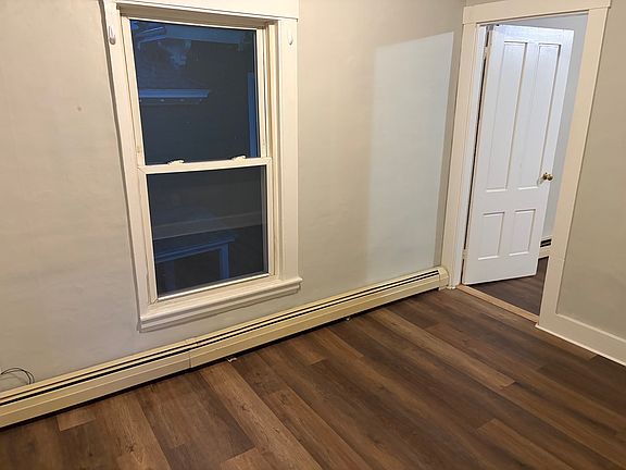 4th image of 23 Drummond St #2L