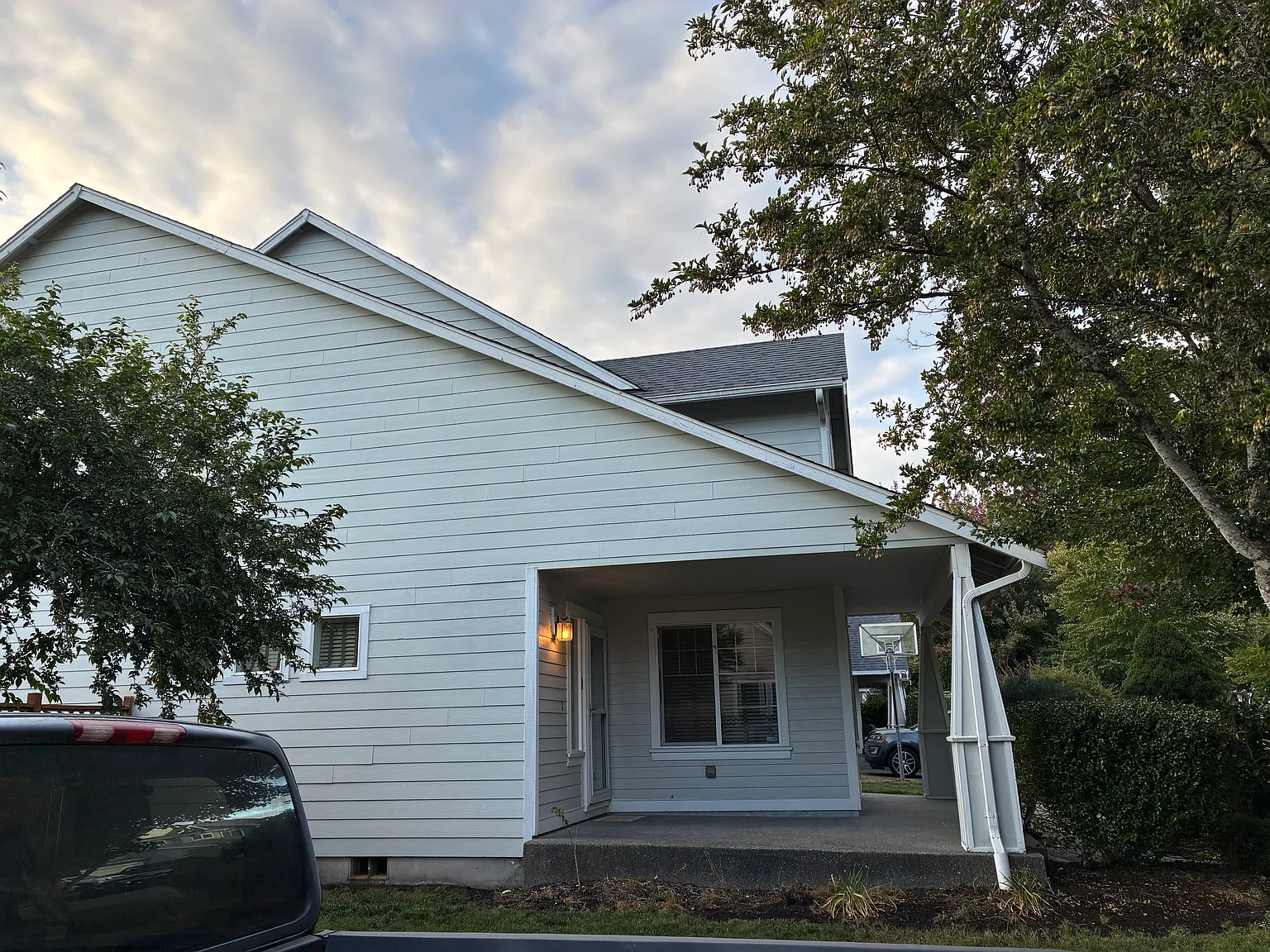 4 bed, 2.5 bath, 2130 sqft, $2,950 — Photo 3