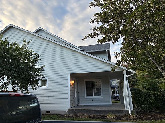 3rd image of 7081 Axis St SE