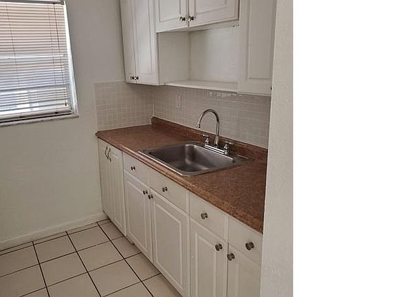 4th image of 3711 SW 12th Pl APT 102