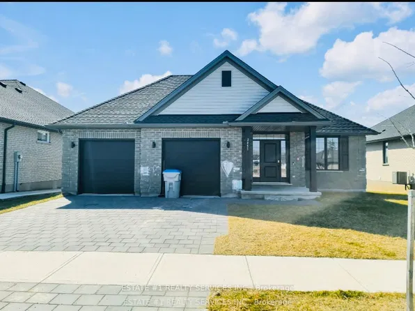 2047 Lockwood Cres, Strathroy Caradoc, ON N0L 1W0