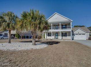 402 Marsh Island Dr, Cedar Pt, NC 28584