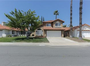 25084 Via Las Lomas, Murrieta, CA 92562