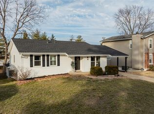 10 Four Winds Dr, Saint Peters, MO 63376