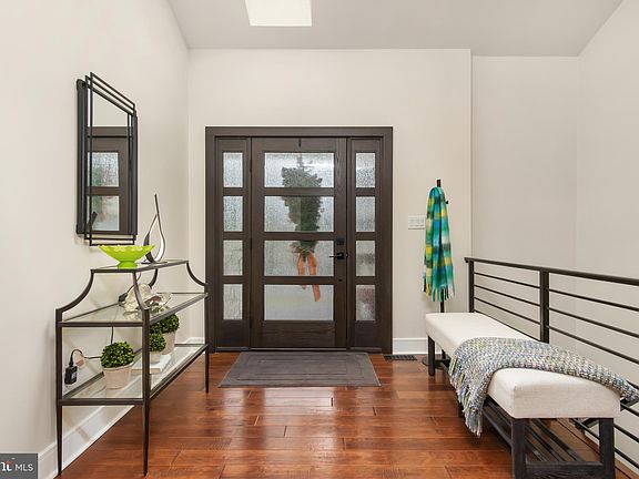 4th image of 11005 Palmwood Cir