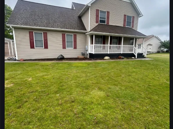 2335 Pebble Creek Dr, Flushing, MI 48433