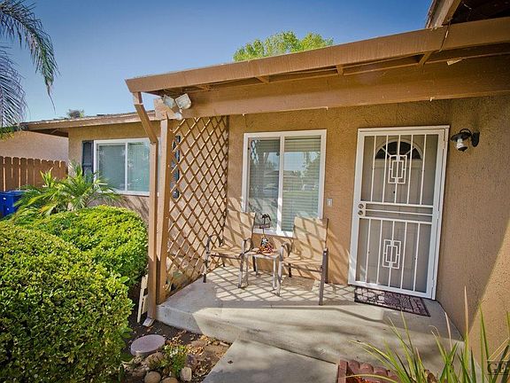 4th image of 208 Lois Ln