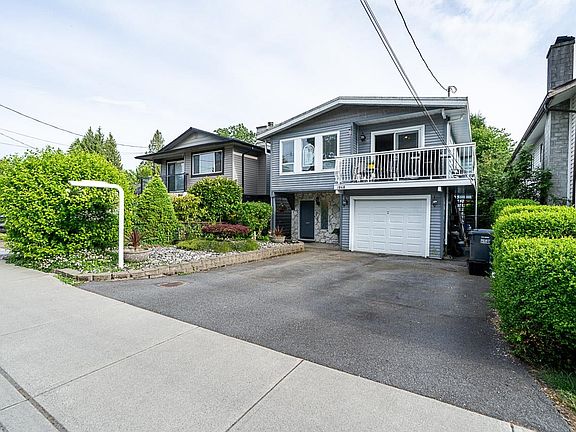 2nd image of 1868 Coquitlam Ave
