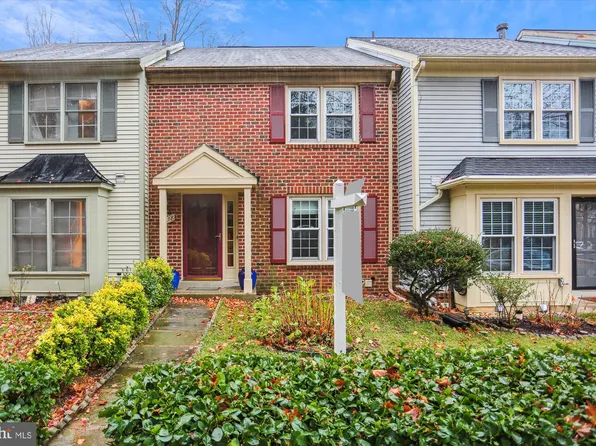 8518 Hawk Run Ter, Gaithersburg, MD 20886