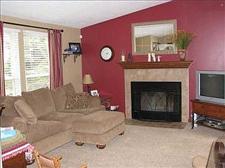 3rd image of 3331 Vickers Dr