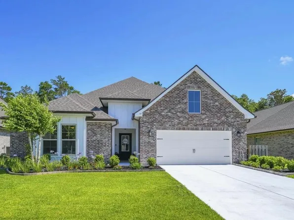 77 Constellation Ave, Freeport, FL 32439