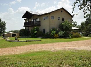 7181 Us Highway 87 S, Cuero, TX 77954