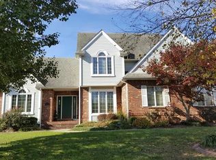 44 Willow Creek Dr, Highland, IL