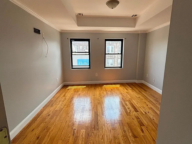 180 Ferry St #180 — Photo 3