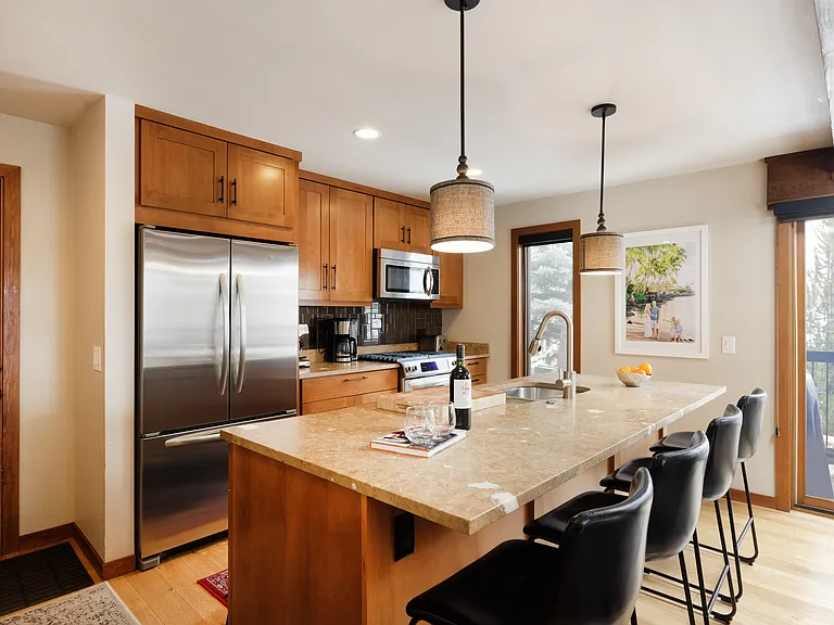 35 Upper Woodbridge Rd #9A — Photo 3