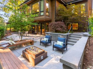 10405 NE 43rd St, Kirkland, WA