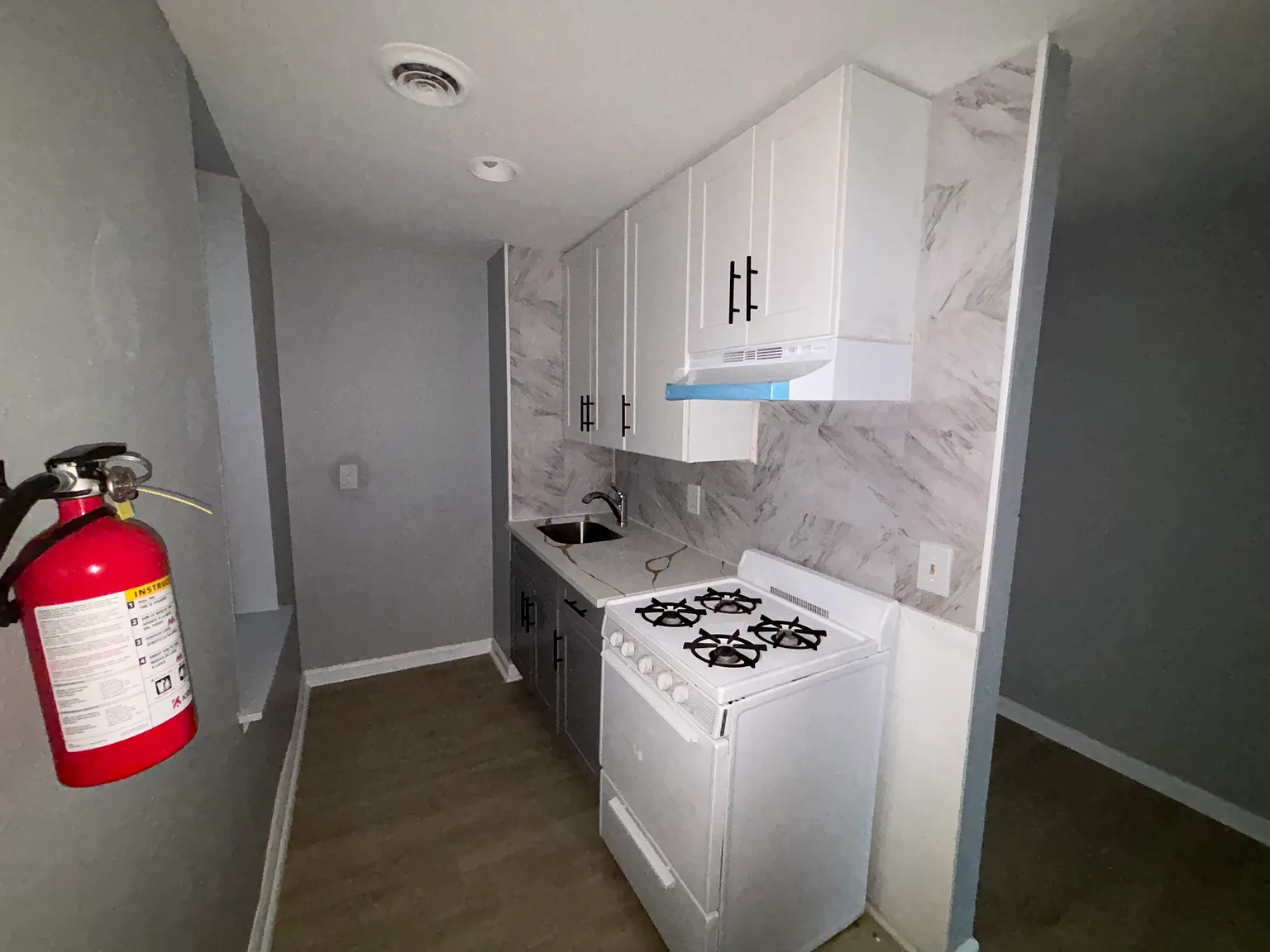 1 bed, $2,100 — Photo 1