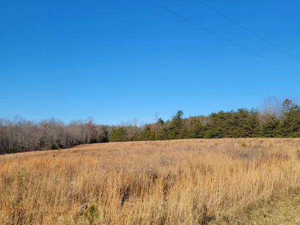 22 Down Creek Rd, Brookneal, VA 24528