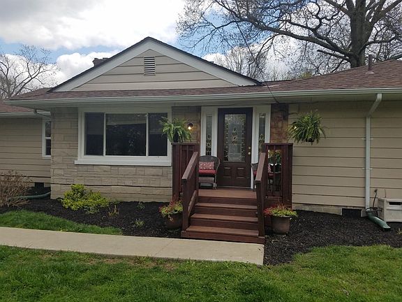 3rd image of 315 Cedar Dr