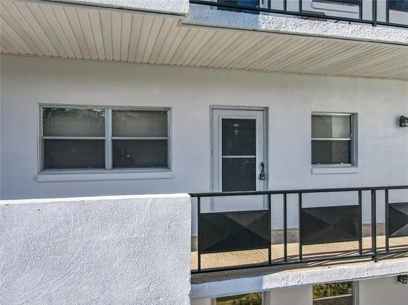 100 EL CAMINO DRIVE #212, WINTER HAVEN, FL 33884