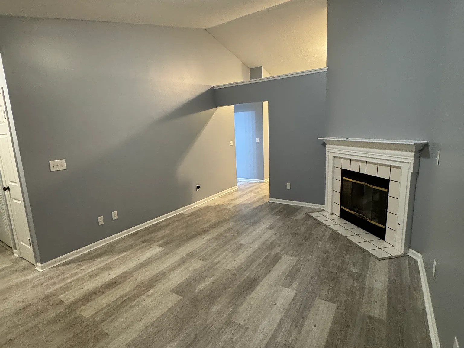 3 bed, 1225 sqft, $1,600 — Photo 2