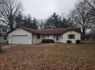 607 W Elm St, Millstadt, IL