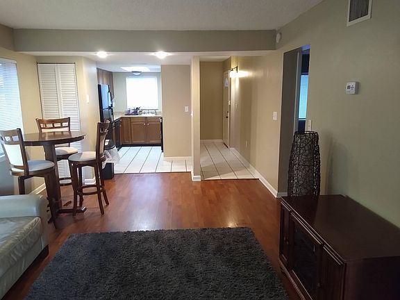 2nd image of 2520 S Oak Ave APT D