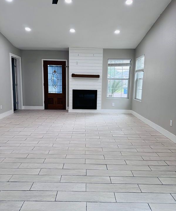2nd image of 7259 Brandyridge