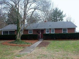 1612 Lancelot Ln, Winston Salem, NC 27103