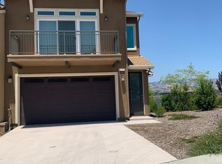 571 Jade St, Petaluma, CA 94952