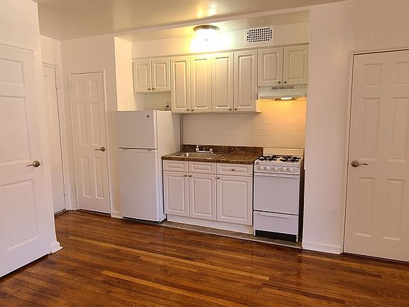 3rd image of 84-42 Fleet Ct #12B