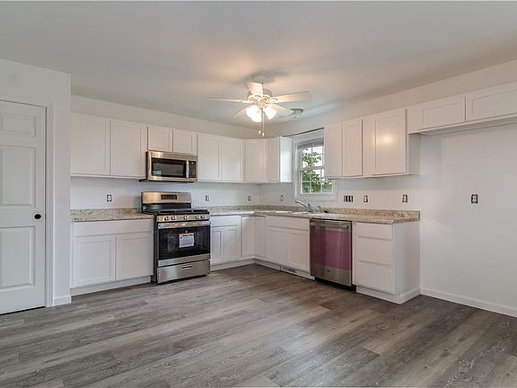 3rd image of 1840 Alexander Ave #602