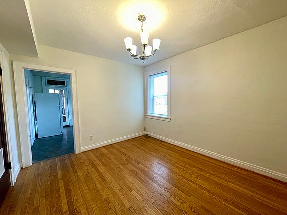5th image of 4965 Oleatha Ave #2W