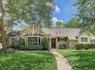 12430 Woodthorpe Ln, Houston, TX 77024