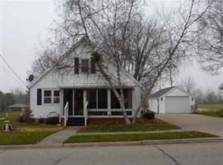 220 N Gilbert St, Footville, WI 53537