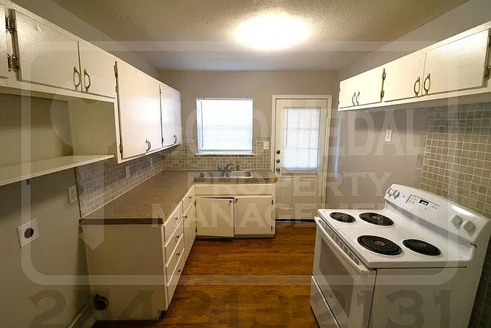 2 bed, 1.0 bath, 857 sqft, $850 — Photo 4