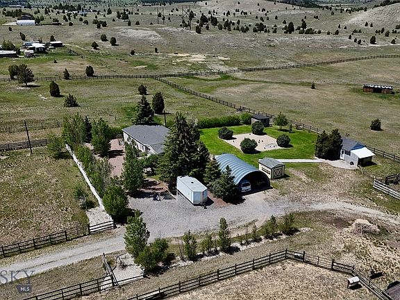 3rd image of 119043 Battle Ridge Rd