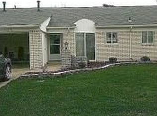 31614 Raymond Dr, Warren, MI 48093