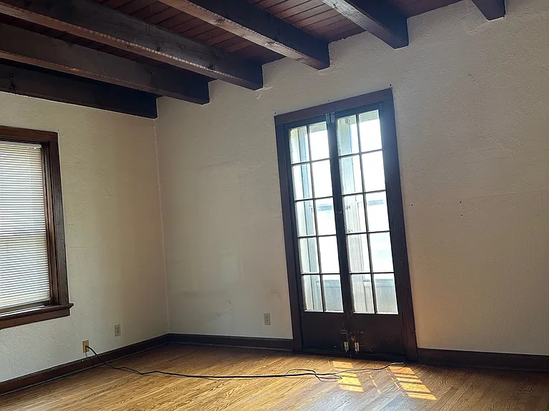 4305 N Marlborough Dr — Photo 13