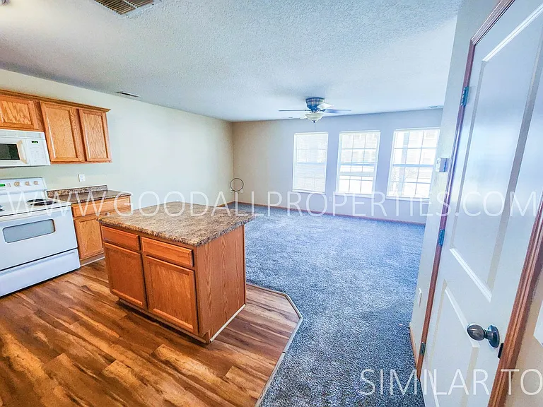 3104 SW Arlan Ln — Photo 3
