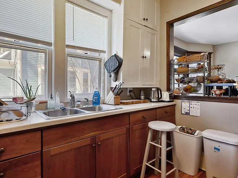 1862 Roblyn Ave #2 — Photo 12