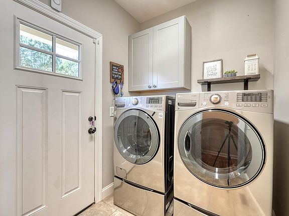32nd image of 1309 Ridge Pointe Way