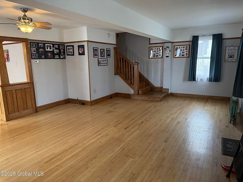 3rd image of 4 Hope Avenue