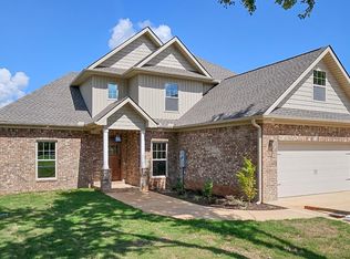 1505 Nella Dr, Athens, AL 35611