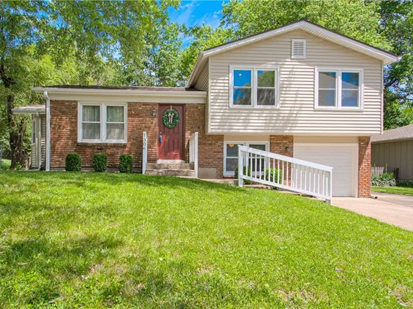 1306 NE 84th Pl, Kansas City, MO 64155