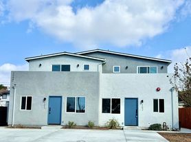 Twelve @ J - 3042 - 101