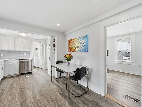 5th image of 7 Cherry St