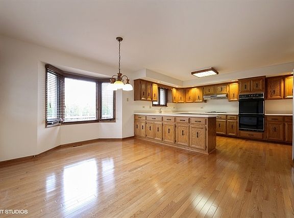 5th image of 448 Waterford Dr
