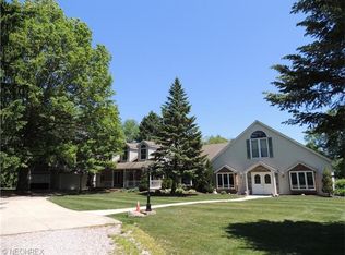 11307 Grafton Rd, Grafton, OH 44044