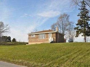 34512 51st St, Burlington, WI 53105